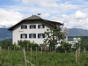 Отель Rebhof Kaltern  Kaltern an der Weinstraße